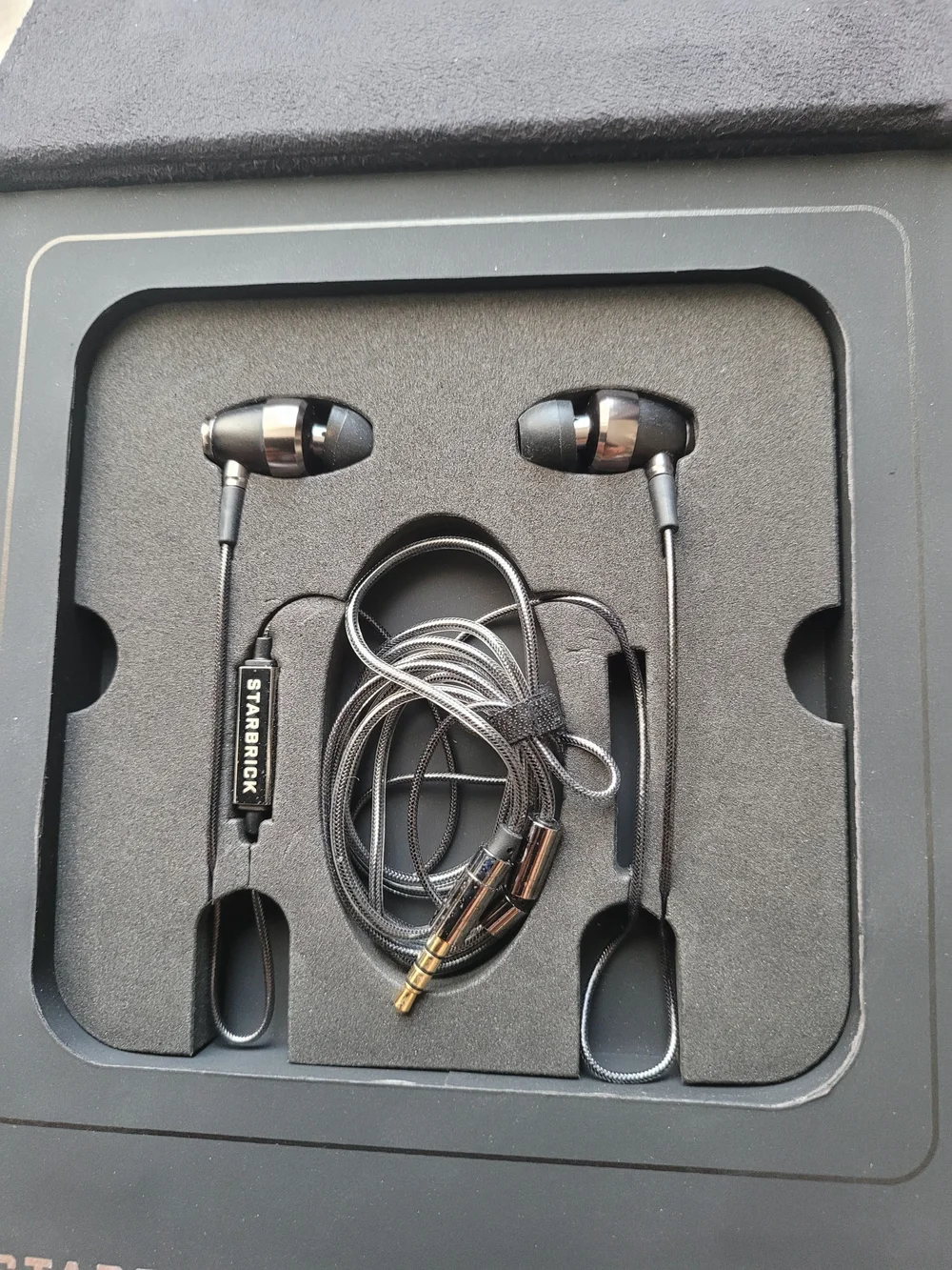 Be4 Black In-Ear Headset with Carry Case